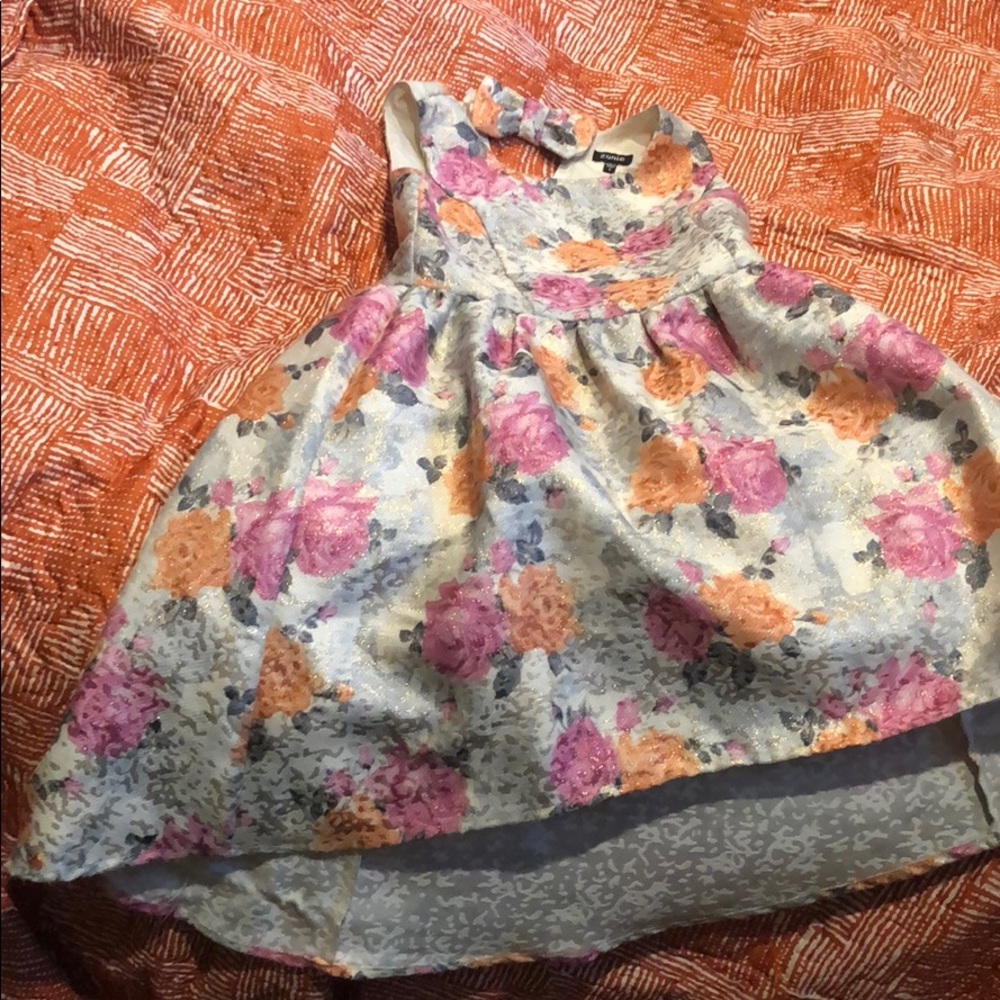 Girls dress